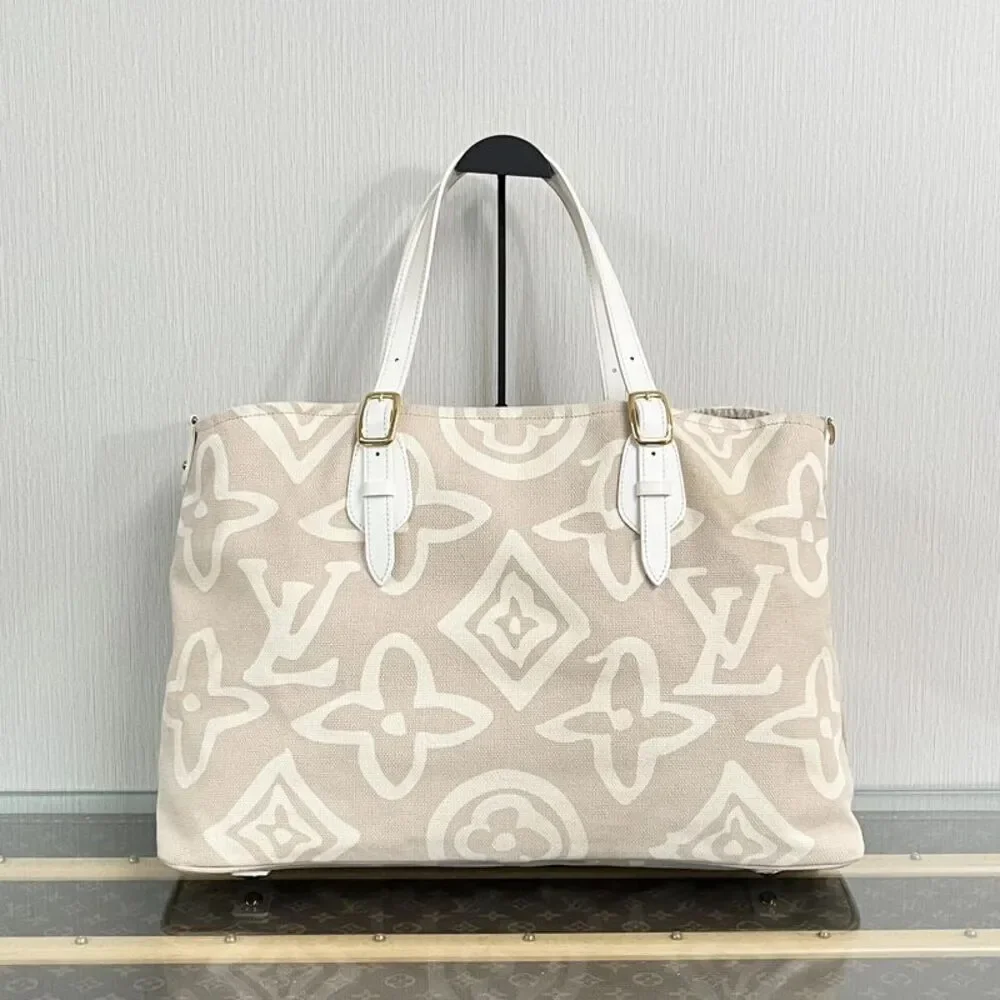 Louis Vuitton Women Pre-Loved Bag Very Good Condition